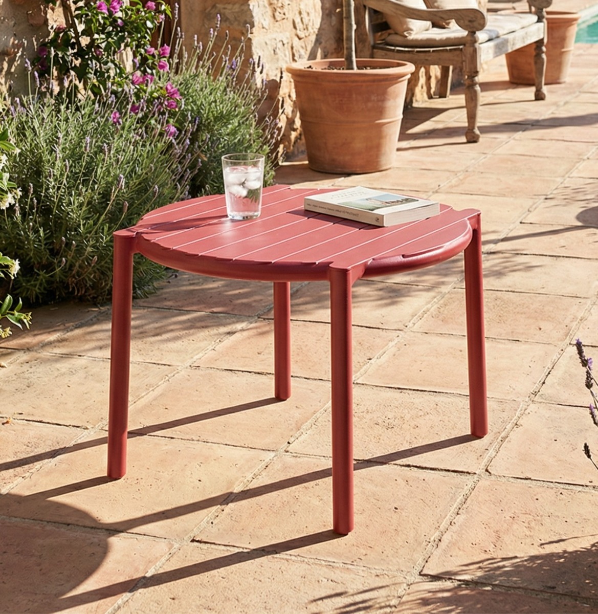 NARDI OUTDOOR - TAVOLINO MOD.DOGA DIAM CM 49,5 POLIPROPILENE MARSALA