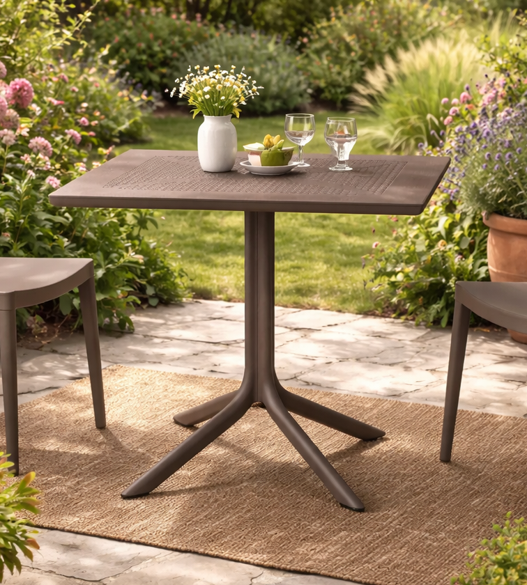 NARDI OUTDOOR - TAVOLO MOD. CLIP 80X80 CM POLIPROPILENE TABACCO