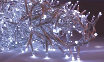 LUCI DI NATALE 1200 LED A GRAPPOLO BIANCO FREDDO CON ADATTATORE 24+5MT