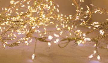 LUCI DI NATALE 240 LED A GRAPPOLO BIANCO CALDO CON ADATTATORE 2.4+5MT
