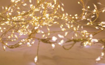 LUCI DI NATALE 720 LED A GRAPPOLO BIANCO CALDO CON ADATTATORE 7.2+5MT