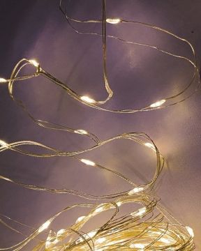 LUCI DI NATALE 80 LED ARGENTATE BIANCO CALDO A BATTERIA 4+0.1MT