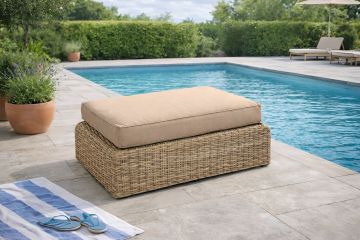 POUF DA ESTERNO MOD. MOOREA IN POLIRATTAN SAVANA/BEIGE