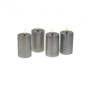 SET 4 CANDELE A LED CON FIAMMA 3D IN PLASTICA E CERA ARGENTO 6,5X10CM