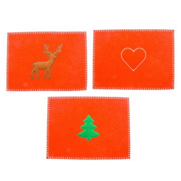 TOVAGLIETTA RETTANGOLARE IN PANNOLENCI ROSSO 40X30CM CON DECORO NATALIZIO ASS