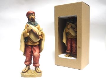 UOMO C/CORNAMUSA 25CM