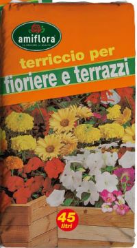 CONFEZIONE TERRICCIO PER FIORIERE E TERRAZZI 45LT