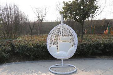 SEDIA APPESA RATTAN BIANCO CON CUSCINO 1 SEDIA APPESA RATTAN BIANCO CON CUSCINO 1