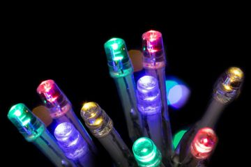 LUCI DI NATALE 20 LED MULTICOLOR 1.90+15MT A BATTERIA USO INTENO