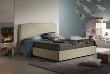 LETTO MATRIMONIALE CON CONTENITORE IN ECOPELLE BEIGE LETTO MATRIMONIALE CON CONTENITORE IN ECOPELLE BEIGE