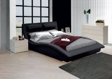 LETTO MATRIMONIALE IN ECOPELLE NERA CM 197X240 E H 100 LETTO MATRIMONIALE IN ECOPELLE NERA CM 197X240 E H 100