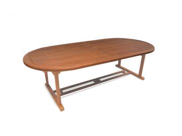 TAVOLO OVALE ALLUNGABILE IN LEGNO DI EUCALIPTO 