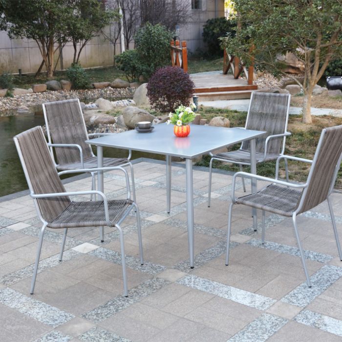 SET DA PRANZO IN RATTAN E ACCIAIO SET DA PRANZO IN RATTAN E ACCIAIO