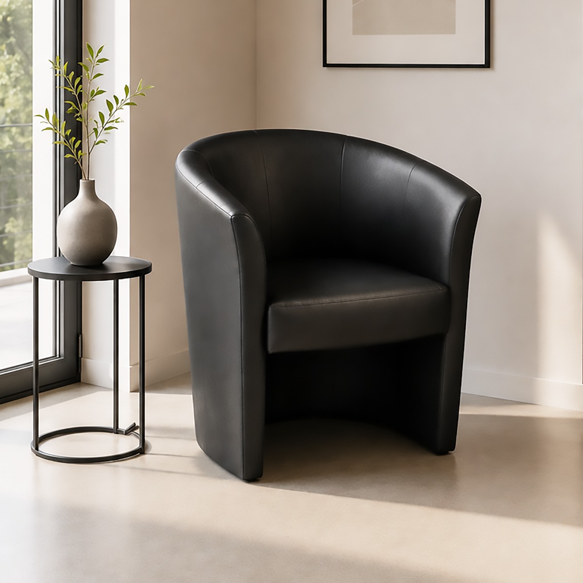 POLTRONA MOD. MOON IN ECOPELLE CM 64X63 H. 76 NERA